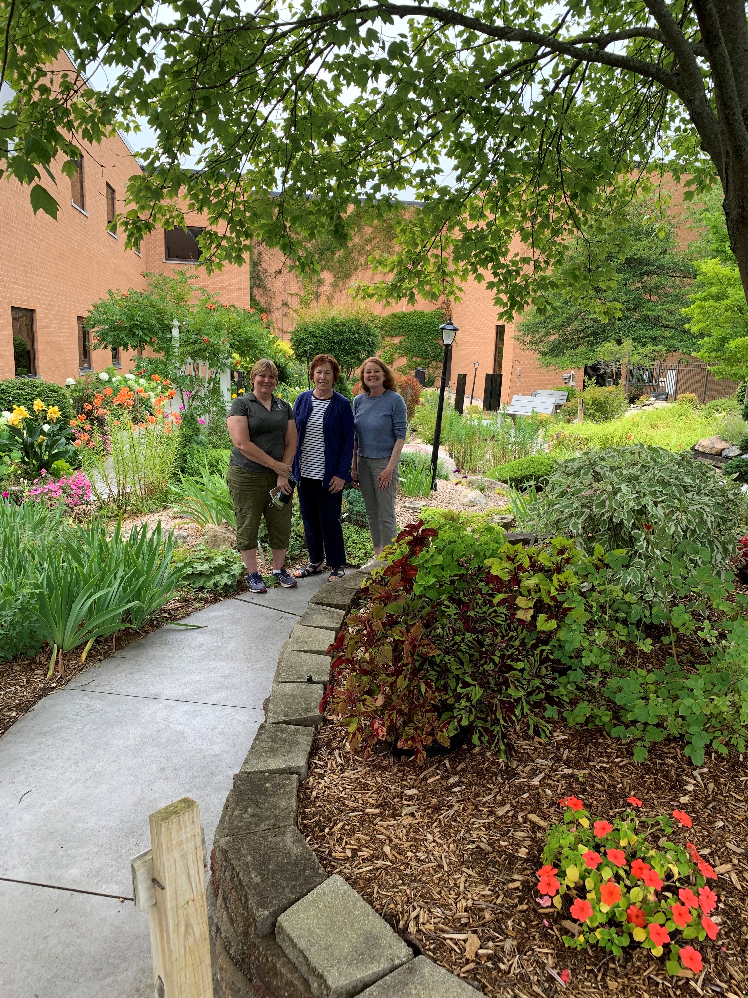 Sue Wanic raised bed.jpg